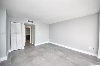 1660 NE 191st St #309-1, Miami, FL 33179 - Photo 18