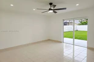 14863 SW 152nd Pl, Miami, FL 33196 - Photo 8