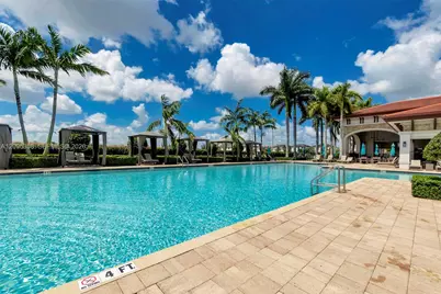 10615 W 34th Ct, Hialeah, FL 33018 - Photo 42