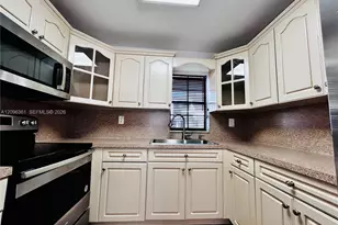 11841 SW 18th St, Miami, FL 33175 - Photo 12