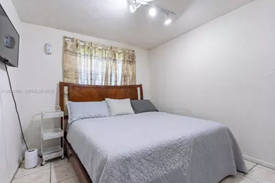 1409 NE 152nd St, North Miami Beach, FL 33162 - Photo 12