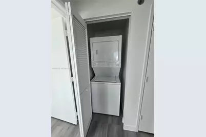 950 Brickell Bay Dr #3300, Miami, FL 33131 - Photo 18