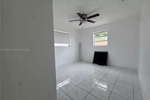 1320 W 37th St, Hialeah, FL 33012 - Photo 8