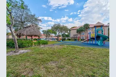 220 SW 116th Ave #15105, Pembroke Pines, FL 33025 - Photo 14