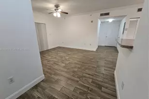 220 SW 116th Ave, Pembroke Pines, FL 33025 - Photo 14