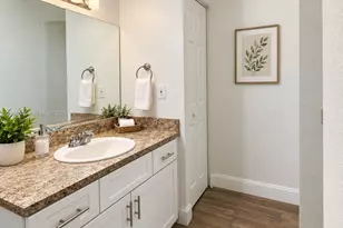 220 SW 116th Ave, Pembroke Pines, FL 33025 - Photo 14