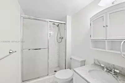 2780 NE 183rd St #1207, Aventura, FL 33160 - Photo 16