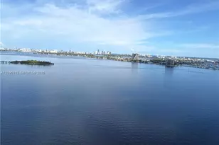 700 NE 24th St, Miami, FL 33137 - Photo 2