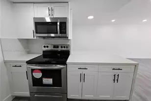 15888 SW 95th Ave, Miami, FL 33157 - Photo 8