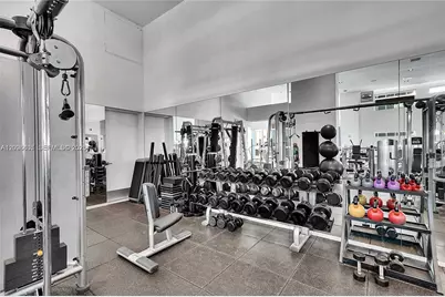 1040 Biscayne Blvd #3704, Miami, FL 33132 - Photo 36
