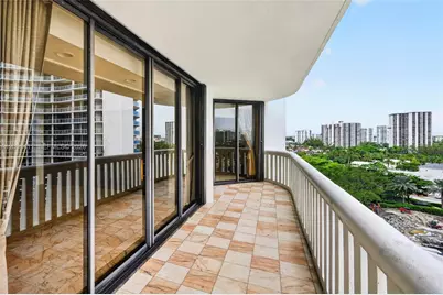 3000 Island Blvd #1103, Aventura, FL 33160 - Photo 6