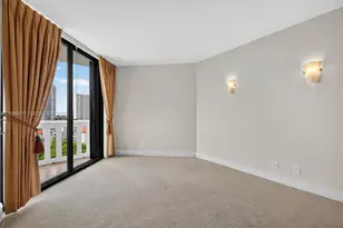 3000 Island Blvd, Aventura, FL 33160 - Photo 26