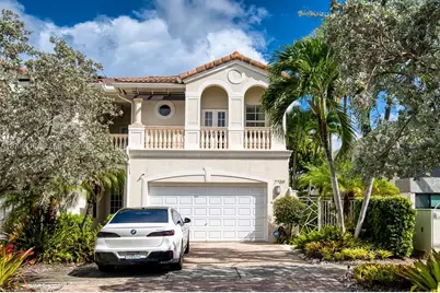 2709 NE 15th St, Fort Lauderdale, FL 33304 - Photo 1