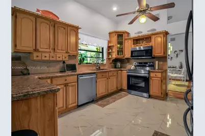 16330 SW 282nd St, Homestead, FL 33033 - Photo 12