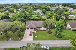 16330 SW 282nd St, Homestead, FL 33033 - Photo 2