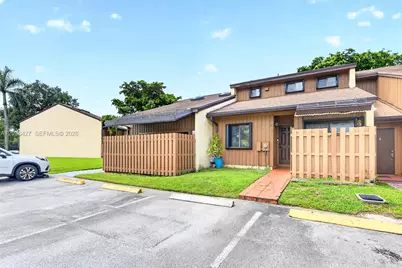 4171 SW 85th Ave, Davie, FL 33328 - Photo 8