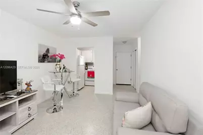 3191 SW 23rd St, Miami, FL 33145 - Photo 38