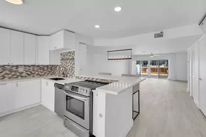 3925 NE 167th St #20, North Miami Beach, FL 33160 - Photo 16