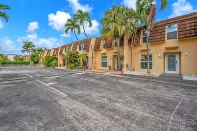 3925 NE 167th St #20, North Miami Beach, FL 33160 - Photo 8