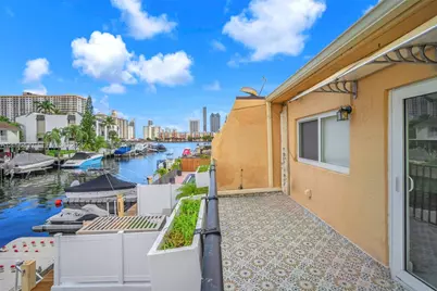 3925 NE 167th St #20, North Miami Beach, FL 33160 - Photo 48