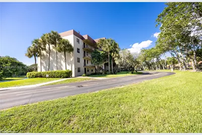 3301 NW 47th Ter #403, Lauderdale Lakes, FL 33319 - Photo 24