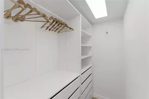 555 NE 15th St, Miami, FL 33132 - Photo 18