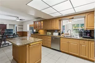 4899 NW 7th Dr, Plantation, FL 33317 - Photo 20
