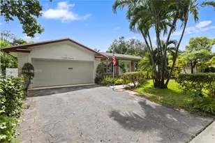 4899 NW 7th Dr, Plantation, FL 33317 - Photo 12
