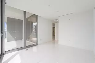 300 Biscayne Blvd Way, Miami, FL 33131 - Photo 22