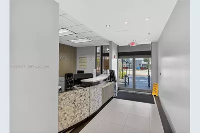 12550 Biscayne Blvd #304, North Miami, FL 33181 - Photo 12