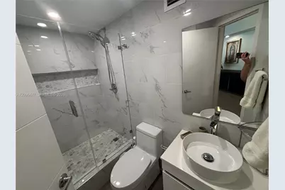 905 Brickell Bay Dr #1124, Miami, FL 33131 - Photo 8