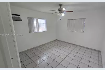 1118 NE 2nd Ct #1, Hallandale Beach, FL 33009 - Photo 8