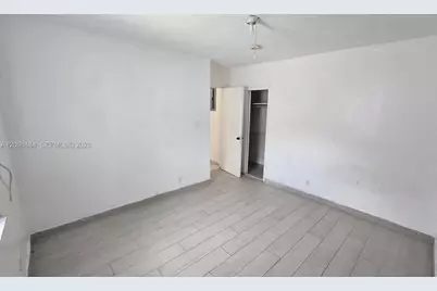 1118 NE 2nd Ct #1, Hallandale Beach, FL 33009 - Photo 12