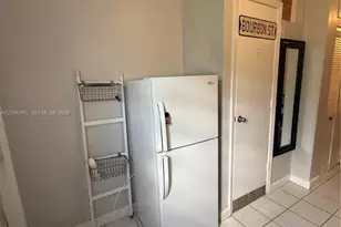 1105 NE 119th St, Biscayne Park, FL 33161 - Photo 8
