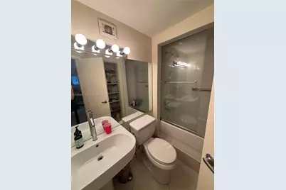 801 Brickell Bay Dr #1265, Miami, FL 33131 - Photo 10
