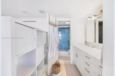 11111 Biscayne Blvd #2D, Miami, FL 33181 - Photo 14