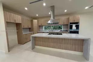 3240 SW 20th St, Miami, FL 33145 - Photo 12
