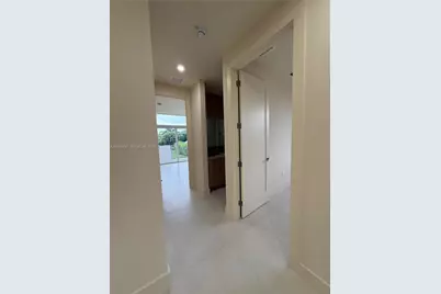 3240 SW 20th St, Miami, FL 33145 - Photo 24