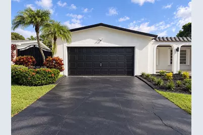 11701 NW 14th St, Pembroke Pines, FL 33026 - Photo 2