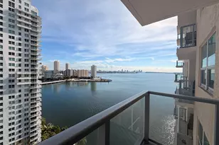 1155 Brickell Bay Dr, Miami, FL 33131 - Photo 2