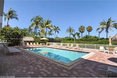 4301 Collins Ave #901, Miami Beach, FL 33140 - Photo 6