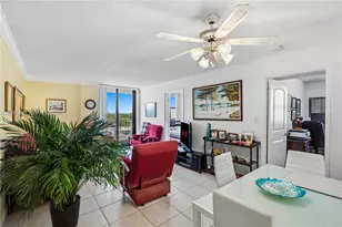 4301 Collins Ave, Miami Beach, FL 33140 - Photo 10