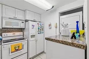 4301 Collins Ave, Miami Beach, FL 33140 - Photo 18