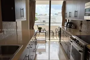 19707 Turnberry Way, Aventura, FL 33180 - Photo 12