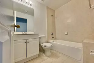 2744 SE 15th Pl, Homestead, FL 33035 - Photo 10