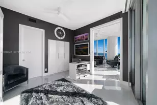 888 Biscayne Blvd, Miami, FL 33132 - Photo 18