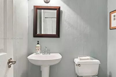 447 Cambridge Dr, Weston, FL 33326 - Photo 34