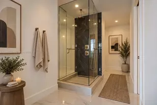 700 NE 24th St, Miami, FL 33137 - Photo 14