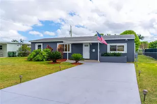 1430 NE 11th St, Homestead, FL 33033 - Photo 1