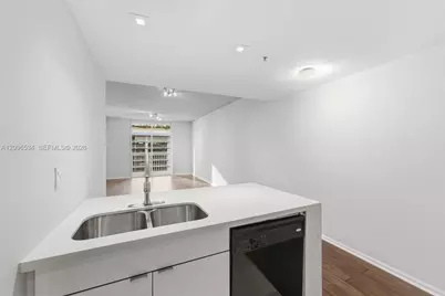 185 SE 14th Ter #1010, Miami, FL 33131 - Photo 12